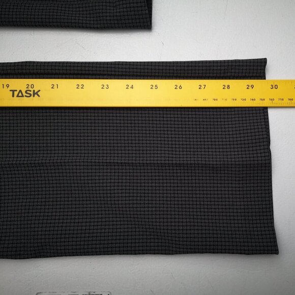 NWT Reitmans Ladies Size 12 Petite Grey Plaid Pull On Style High Rise Pants - Picture 15 of 15